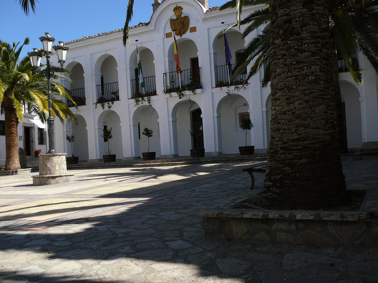 Peñón del Berrueco - Puerto del Correo (province de Cádix) La mairie de Benaogaz 
