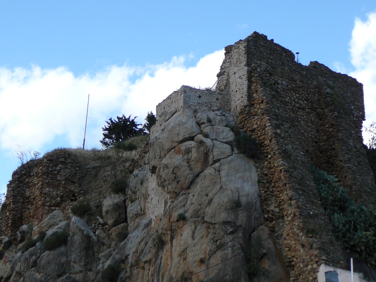 Ronda - Ardales (province de Málaga) Ruine du château-fort d'Ardales 