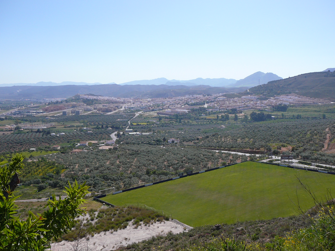 Valle de Abdalajís - Antequera(province de Málaga) En vue d'Antequera 