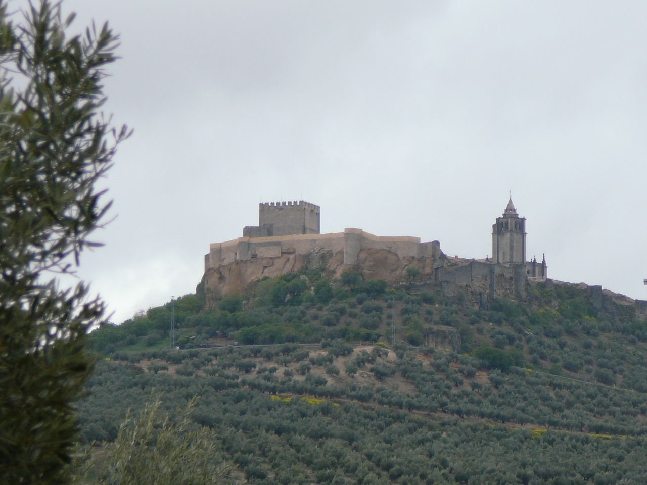 Priego de Córdoba - Alcalá la Real (province de Córdoba) Le château de Alcalá la Real 