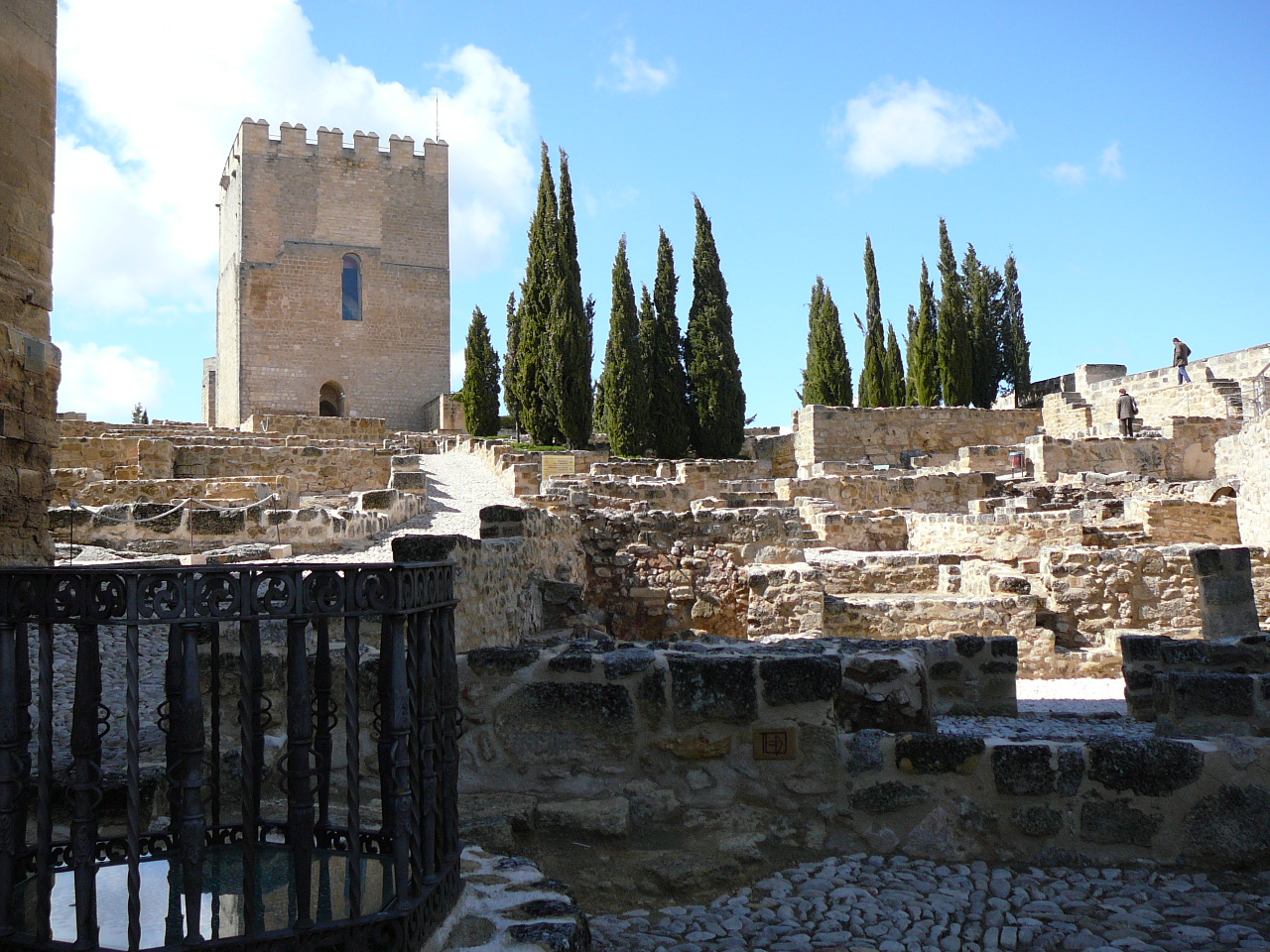 Priego de Córdoba - Alcalá la Real (province de Córdoba) A l'intérieur de la muraille 
