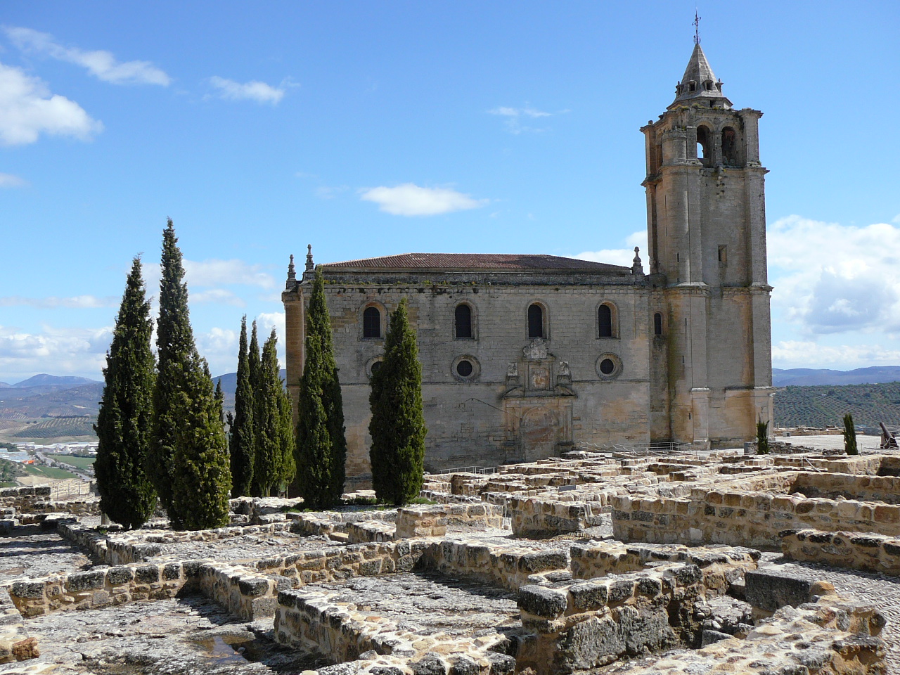 Priego de Córdoba - Alcalá la Real (province de Córdoba) L'église du château 