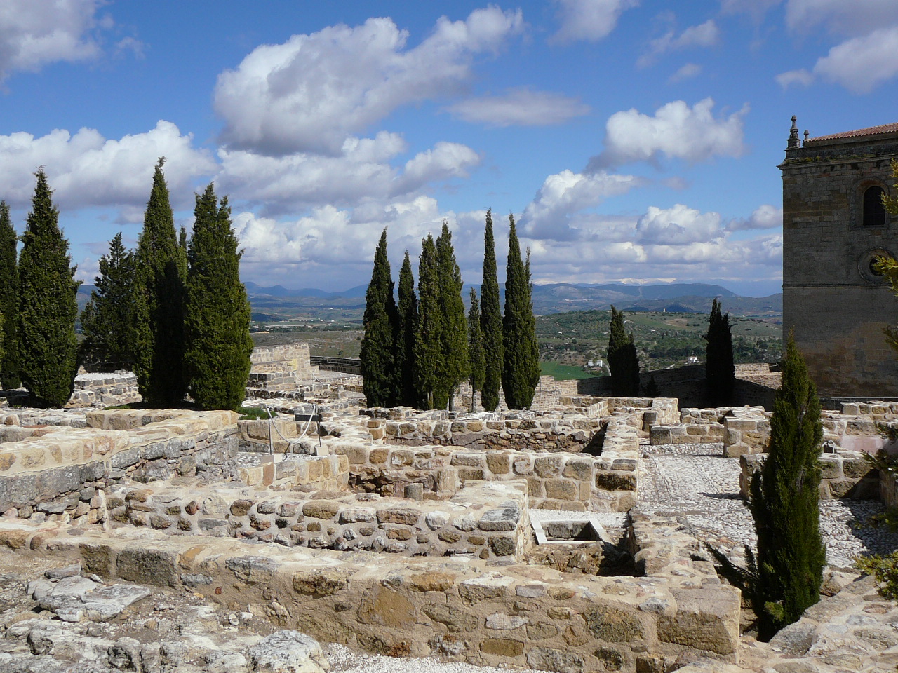 Priego de Córdoba - Alcalá la Real (province de Córdoba) La vue depuis le château 